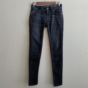 Women's ”Miss Me” Signature Rise Skinny in DG 17 Size 25